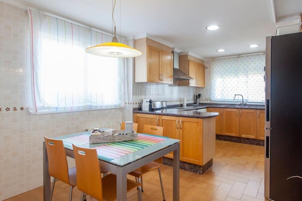 Casa En Valencia, Cerca De Golf, Playas, Moto Gp Villa Exteriör bild
